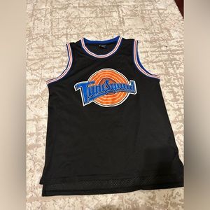 Tune squad Jordan jersey